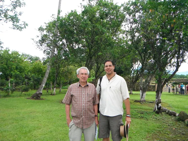 Fotografía de la trayectoria de Héctor Jiménez 75