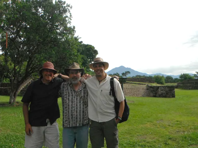 Fotografía de la trayectoria de Héctor Jiménez 84